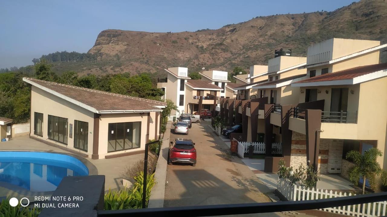 Villa At Lonavala - Saga Montana Bagian luar foto
